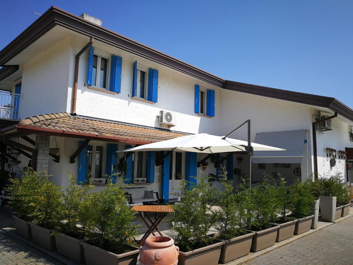 Villa Roma Holidays Jesolo Exteriör bild