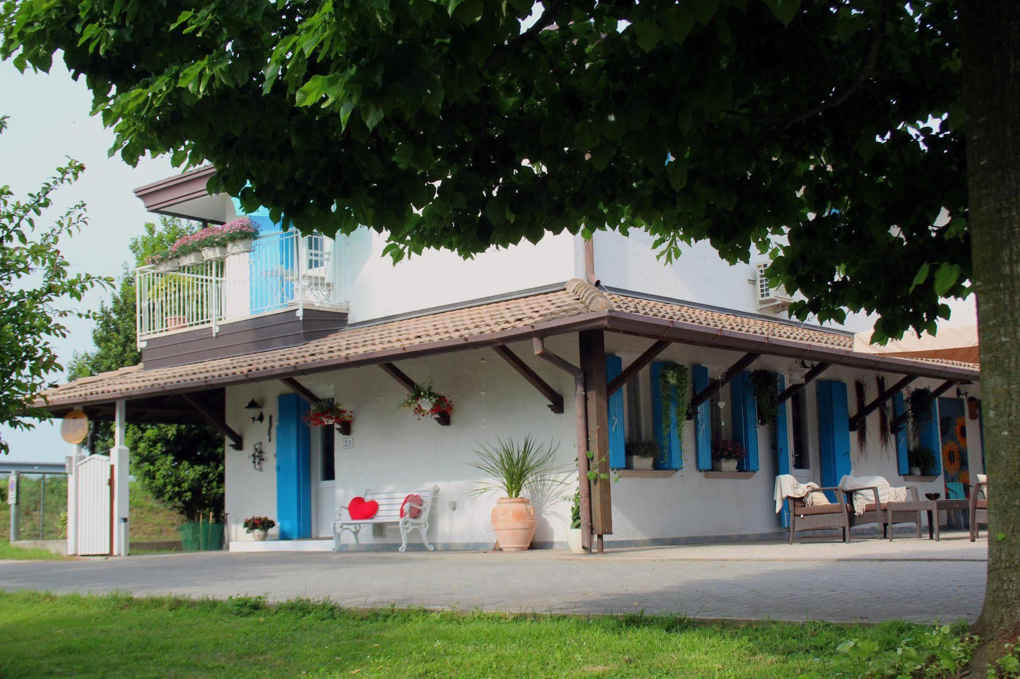 Villa Roma Holidays Jesolo Exteriör bild